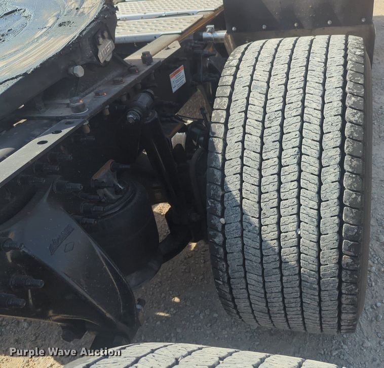 image for item NW9532 2021 Freightliner  Cascadia 126 semi truck