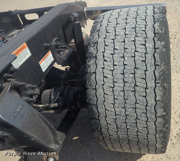 image for item NW9532 2021 Freightliner  Cascadia 126 semi truck