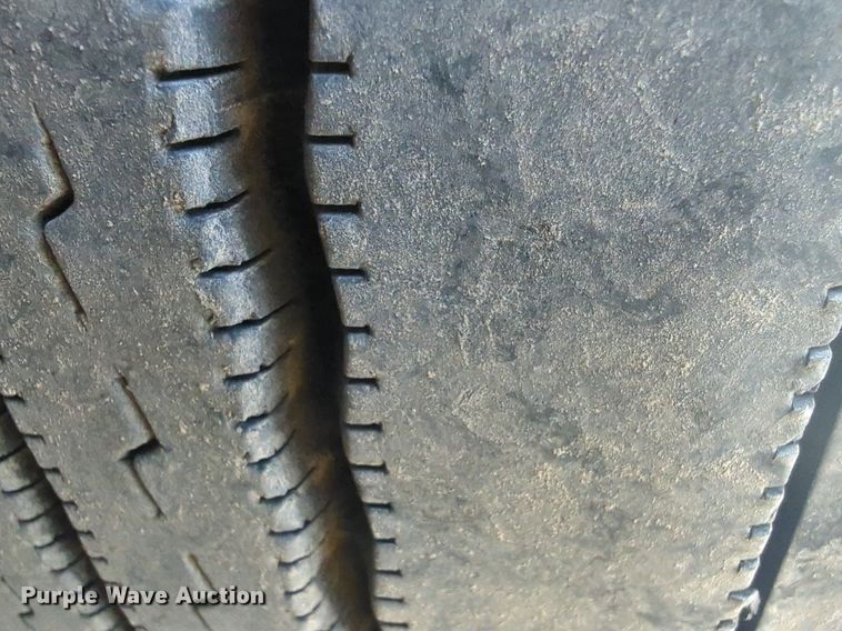 image for item NW9532 2021 Freightliner  Cascadia 126 semi truck