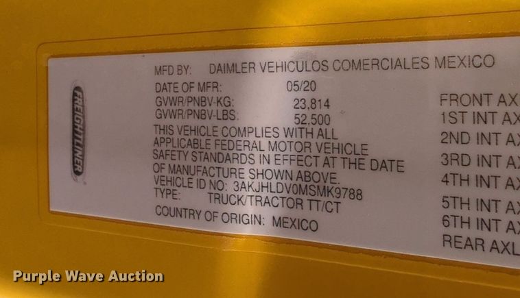 image for item NW9532 2021 Freightliner  Cascadia 126 semi truck