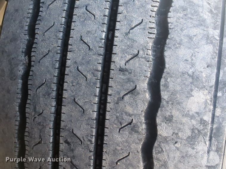 image for item NW9534 2020 Kenworth T680 semi truck