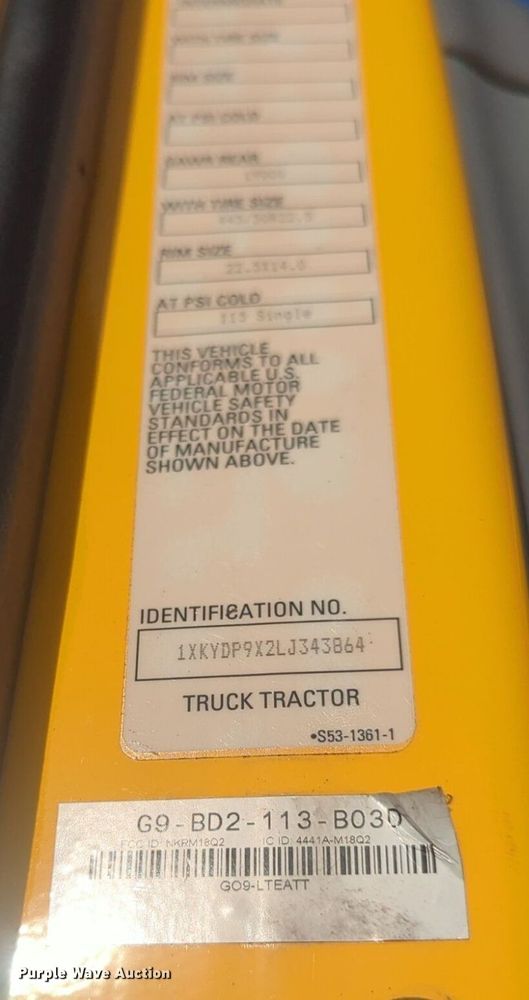 image for item NW9534 2020 Kenworth T680 semi truck