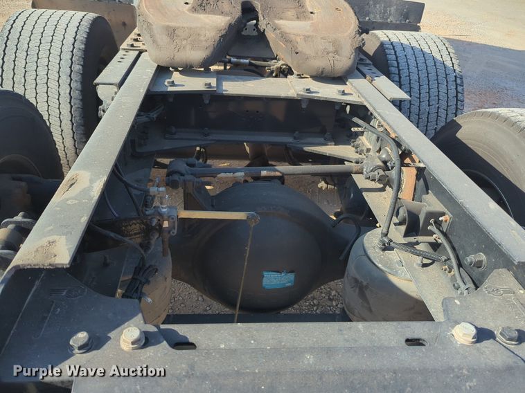 image for item NW9535 2019 Kenworth  T680 semi truck