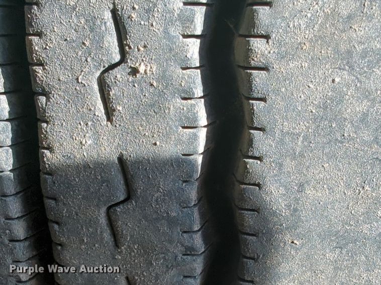 image for item NW9535 2019 Kenworth  T680 semi truck