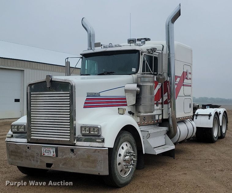 image for item NZ9874 1996 Kenworth  W900 semi truck