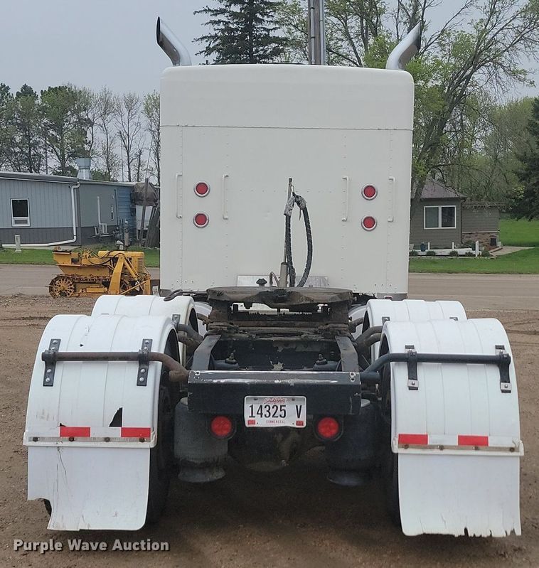 image for item NZ9874 1996 Kenworth  W900 semi truck