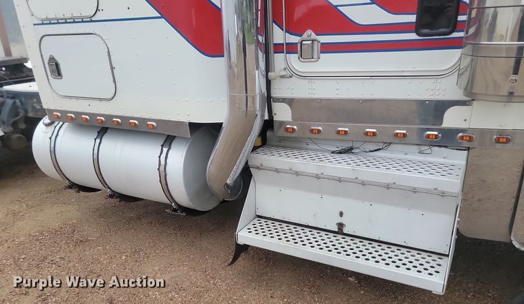 image for item NZ9874 1996 Kenworth  W900 semi truck