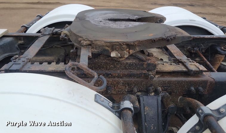 image for item NZ9874 1996 Kenworth  W900 semi truck