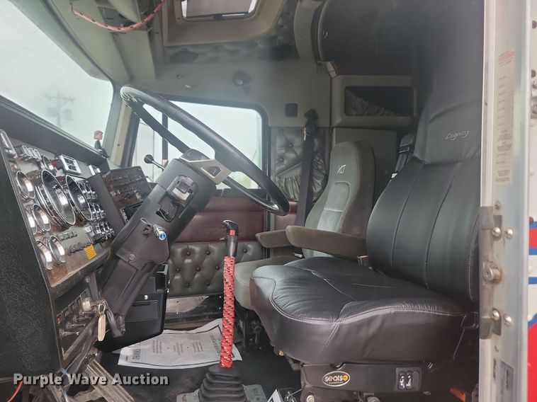 image for item NZ9874 1996 Kenworth  W900 semi truck