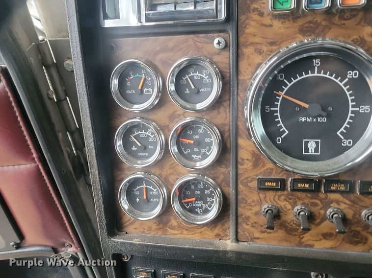 image for item NZ9874 1996 Kenworth  W900 semi truck