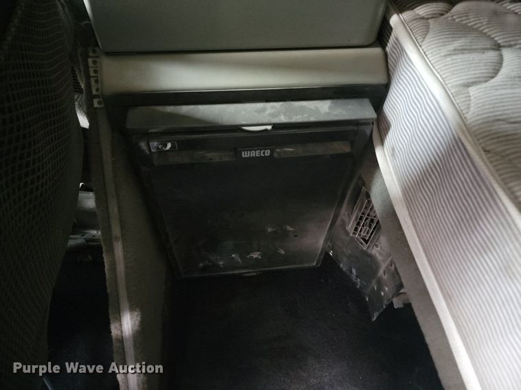 image for item NZ9874 1996 Kenworth  W900 semi truck