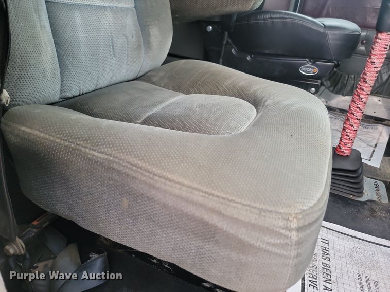 image for item NZ9874 1996 Kenworth  W900 semi truck