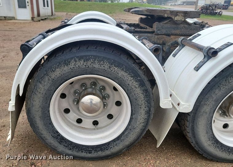 image for item NZ9874 1996 Kenworth  W900 semi truck