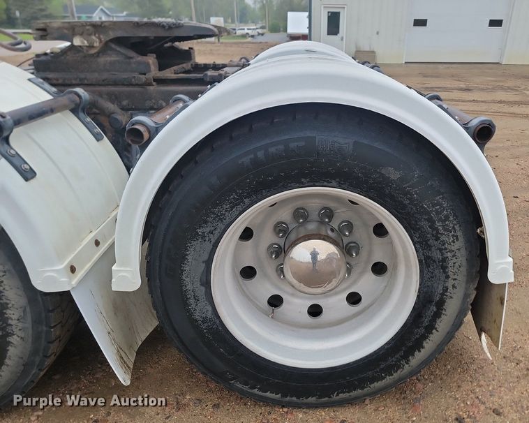 image for item NZ9874 1996 Kenworth  W900 semi truck