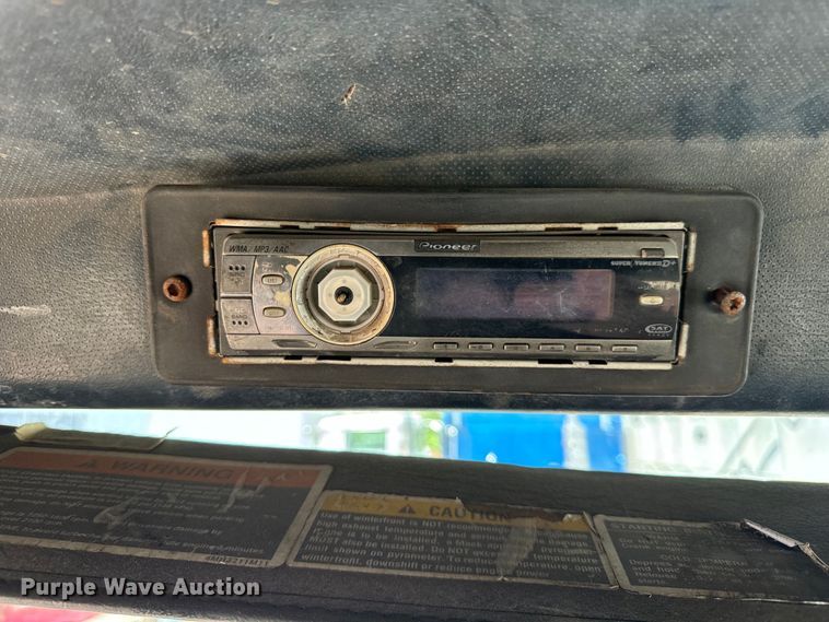 image for item OG9562 1999 Mack  CH600 semi cab 