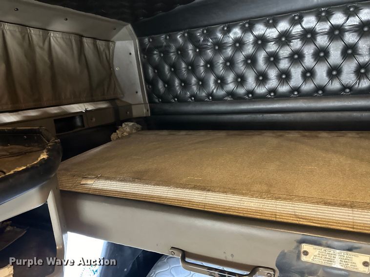 image for item OI9248 2009 Kenworth T600 semi truck