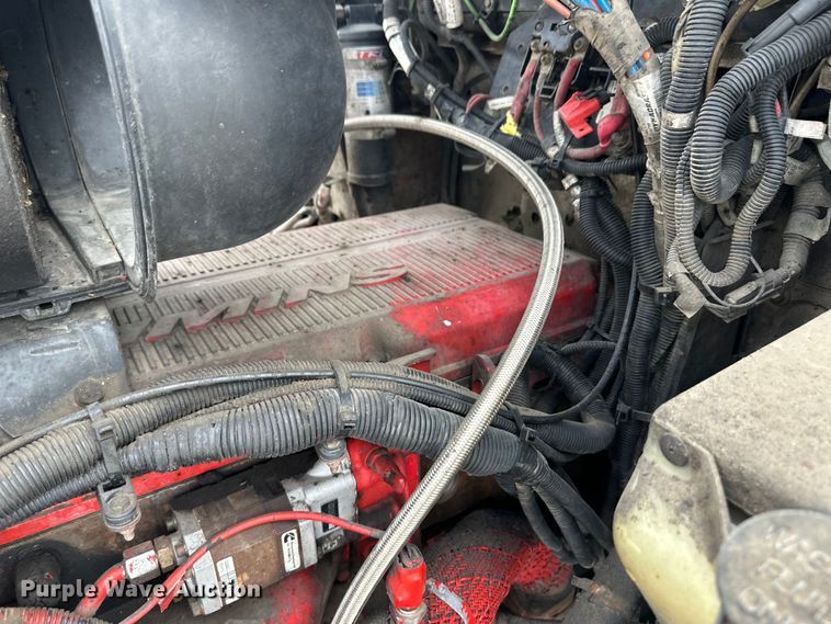 image for item OI9248 2009 Kenworth T600 semi truck