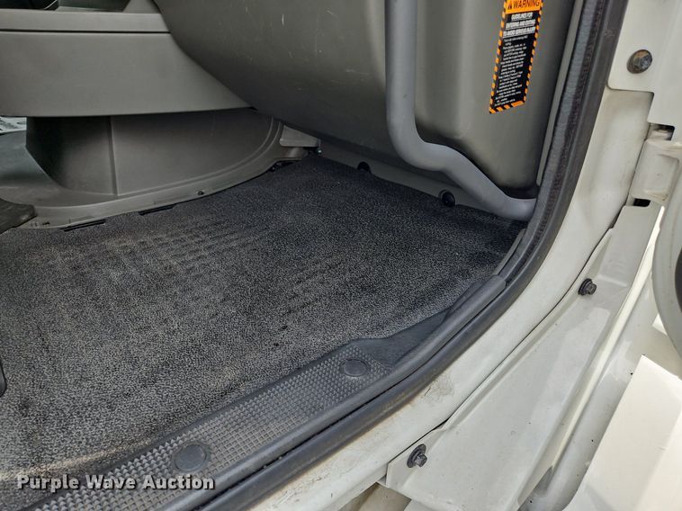 image for item OK9862 2020 Volvo  VNL semi truck