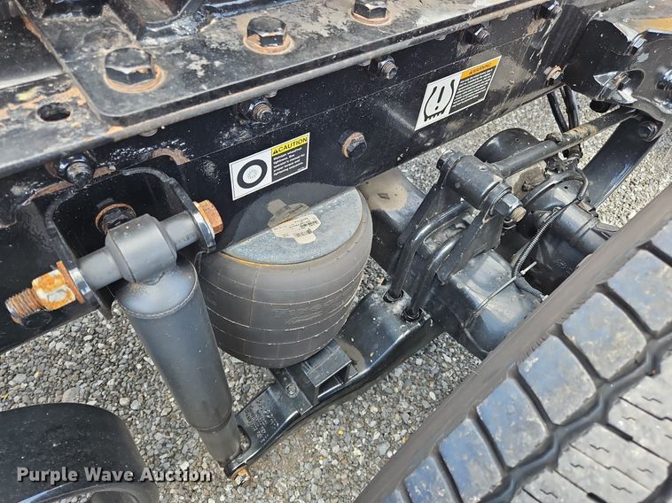 image for item OK9899 2020 Kenworth  T680 semi truck