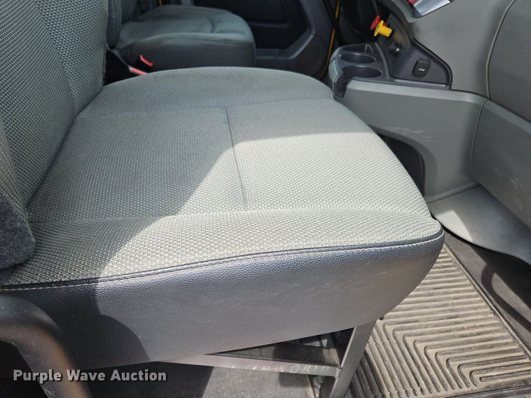 image for item OK9899 2020 Kenworth  T680 semi truck