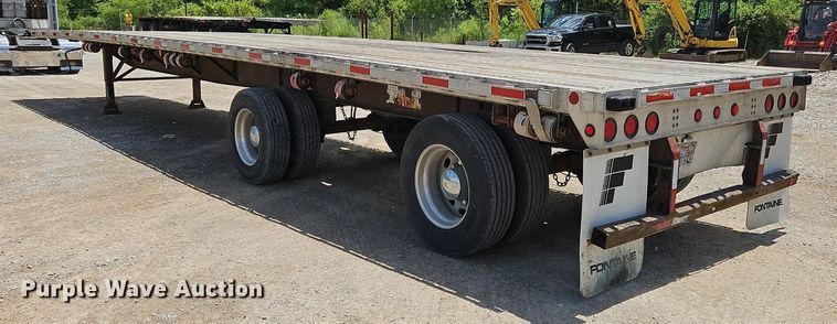 image for item OK9951 2006 Fontaine  flatbed trailer