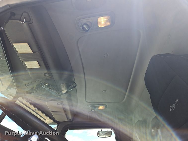 image for item OK9953 2007 Peterbilt  378 tank truck