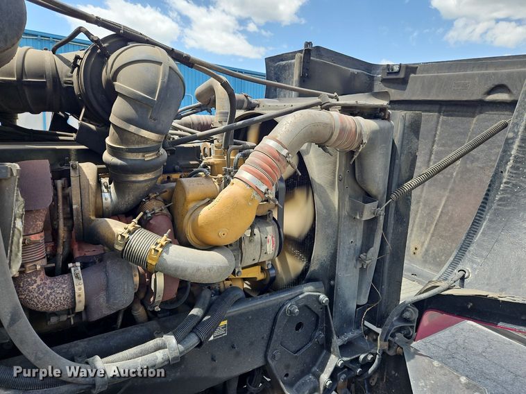 image for item OK9953 2007 Peterbilt  378 tank truck