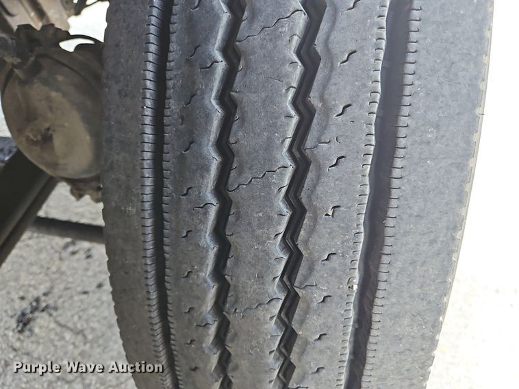 image for item OK9953 2007 Peterbilt  378 tank truck