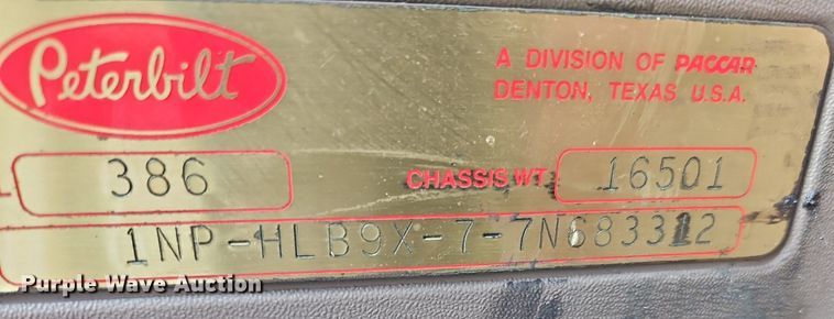 image for item OK9954 2007 Peterbilt  386 tank truck