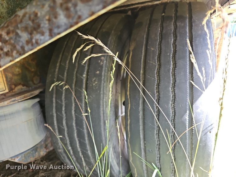 image for item OK9970 2015 Trail King TK80HT drop deck hydratail equipment trailer