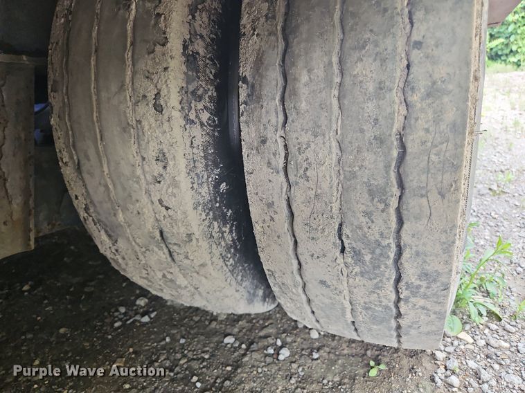 image for item OK9975 2014 Ledwell LW48HT2 drop deck hydratail equipment trailer