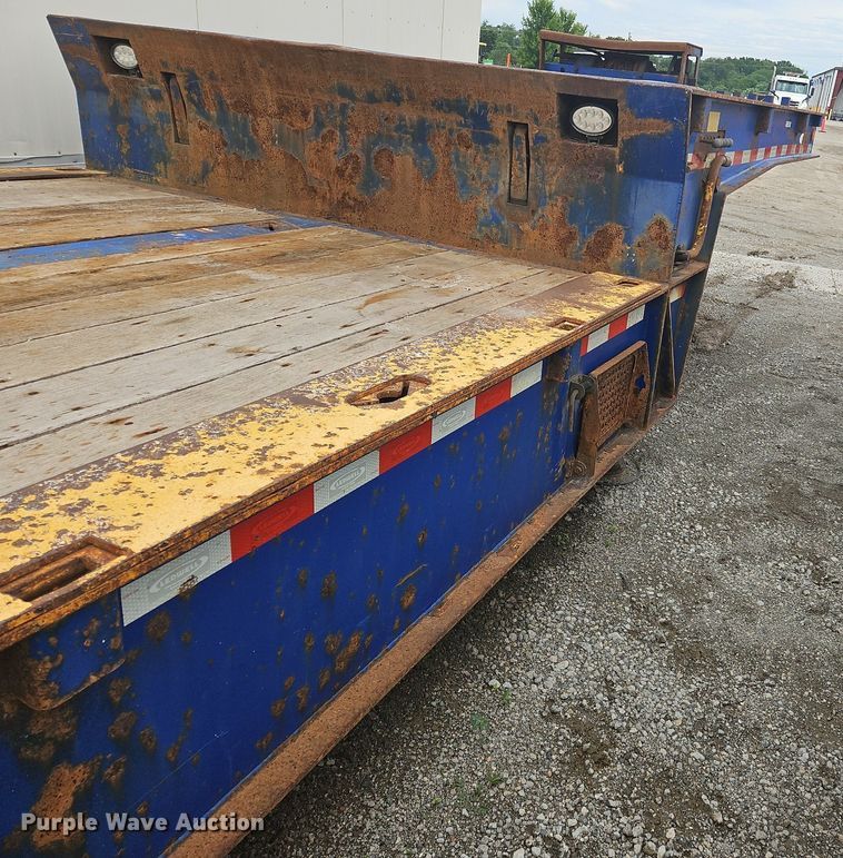 image for item OK9976 2013 Ledwell LW53HT3 drop deck hydratail equipment trailer