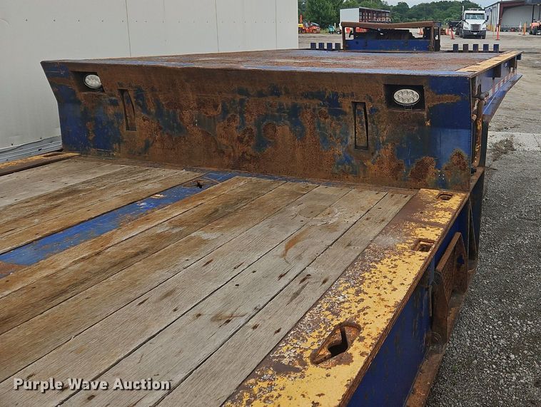 image for item OK9976 2013 Ledwell LW53HT3 drop deck hydratail equipment trailer