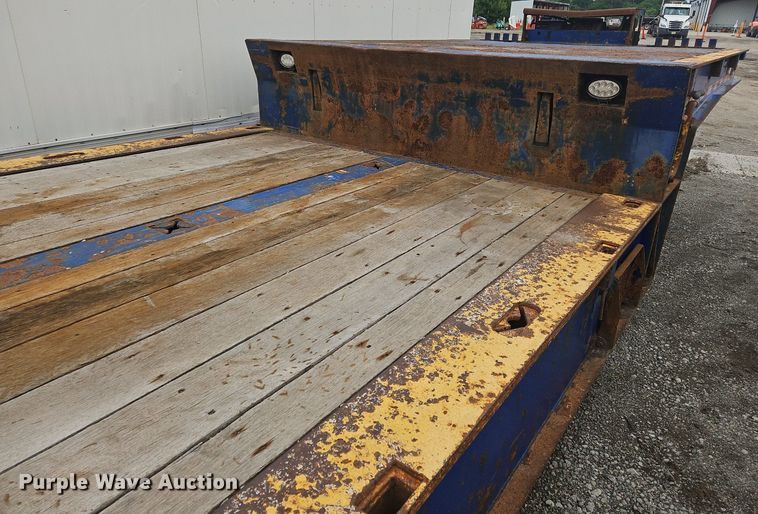 image for item OK9976 2013 Ledwell LW53HT3 drop deck hydratail equipment trailer