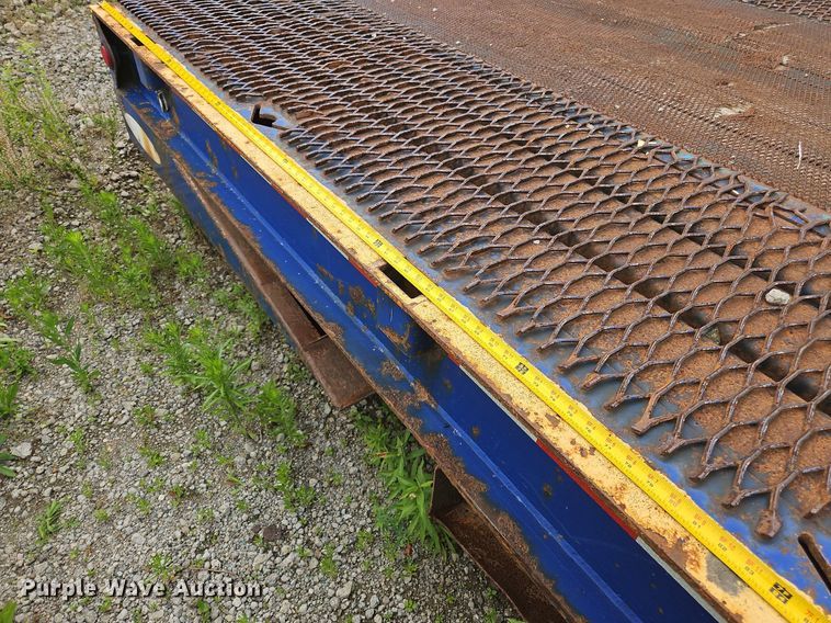 image for item OK9976 2013 Ledwell LW53HT3 drop deck hydratail equipment trailer