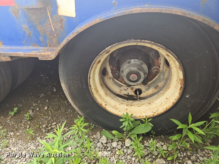 image for item OK9976 2013 Ledwell LW53HT3 drop deck hydratail equipment trailer