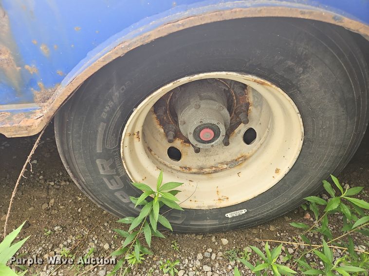 image for item OK9976 2013 Ledwell LW53HT3 drop deck hydratail equipment trailer