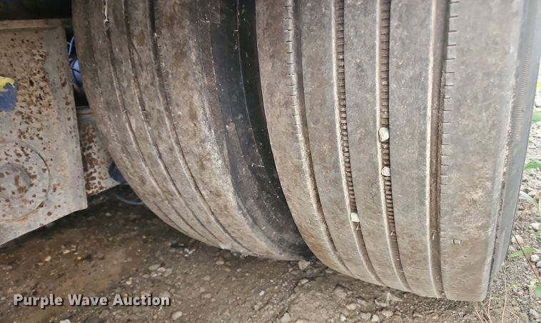 image for item OK9976 2013 Ledwell LW53HT3 drop deck hydratail equipment trailer