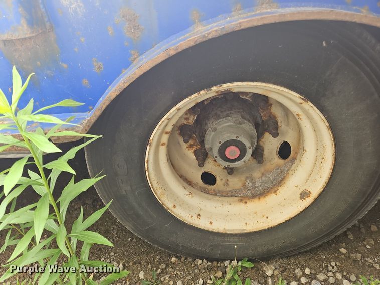 image for item OK9976 2013 Ledwell LW53HT3 drop deck hydratail equipment trailer