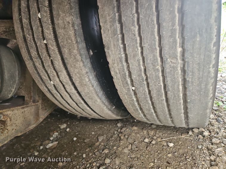 image for item OK9976 2013 Ledwell LW53HT3 drop deck hydratail equipment trailer