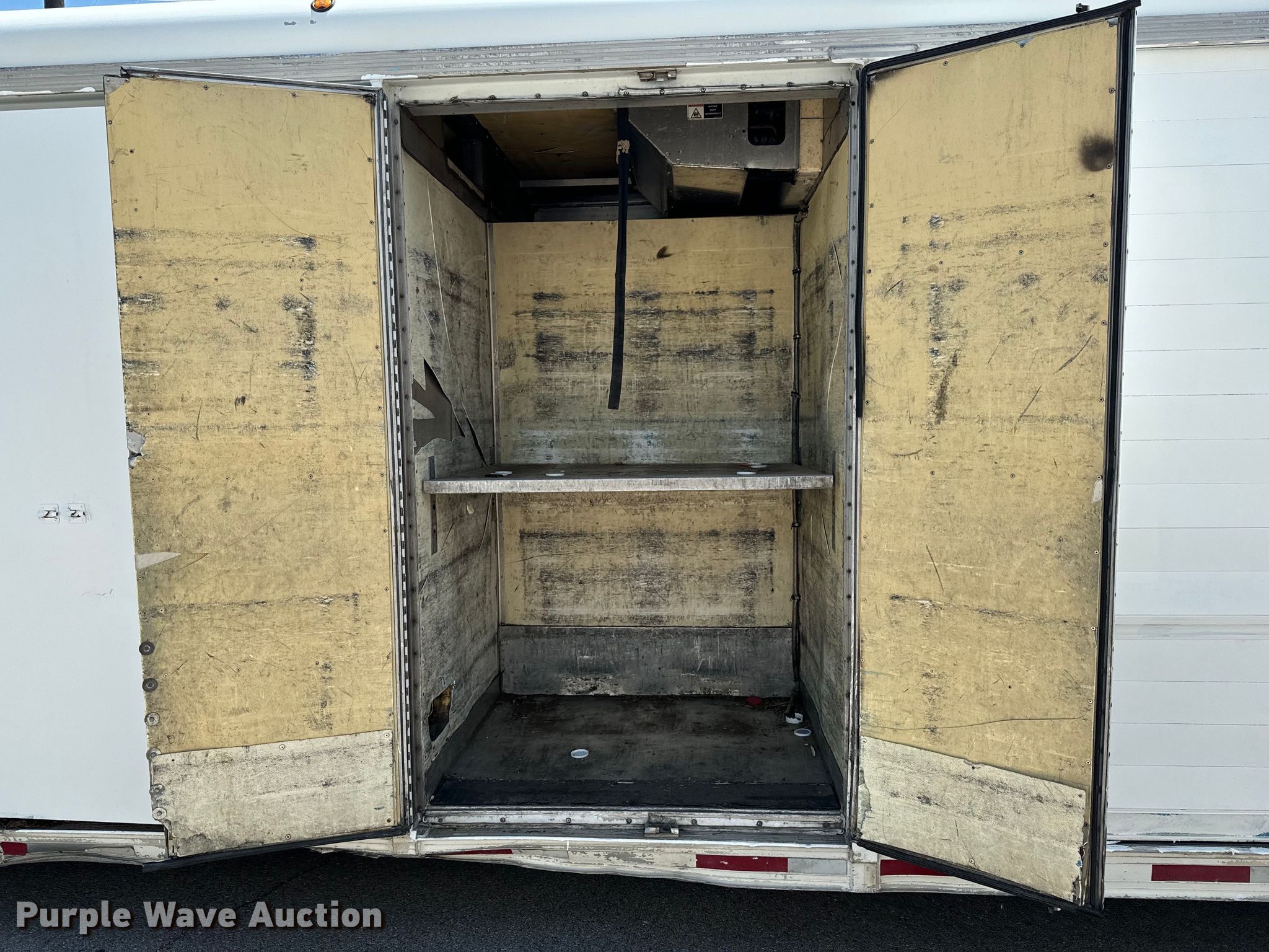2000 Hackney & Sons refrigerated van trailer in Collinsville, OK Item DX0752 for sale Purple