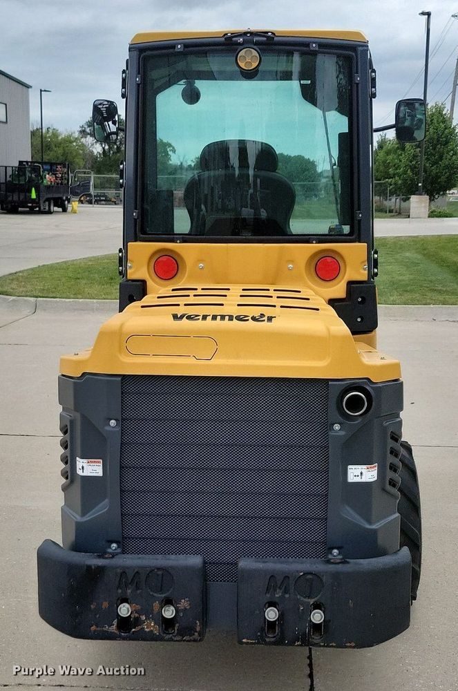 image for item DG0648 2019 Vermeer ATX850 compact wheel loader