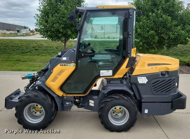 image for item DG0648 2019 Vermeer ATX850 compact wheel loader