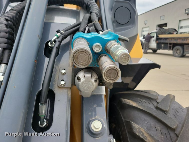 image for item DG0648 2019 Vermeer ATX850 compact wheel loader