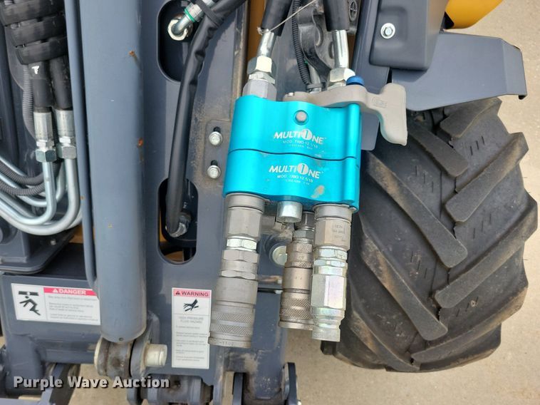 image for item DG0648 2019 Vermeer ATX850 compact wheel loader