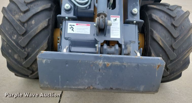 image for item DG0648 2019 Vermeer ATX850 compact wheel loader
