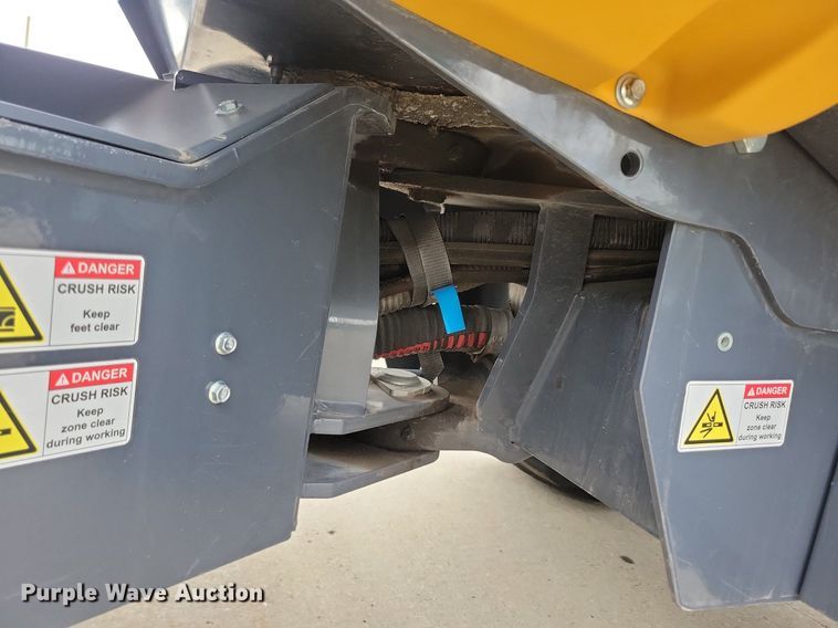 image for item DG0648 2019 Vermeer ATX850 compact wheel loader