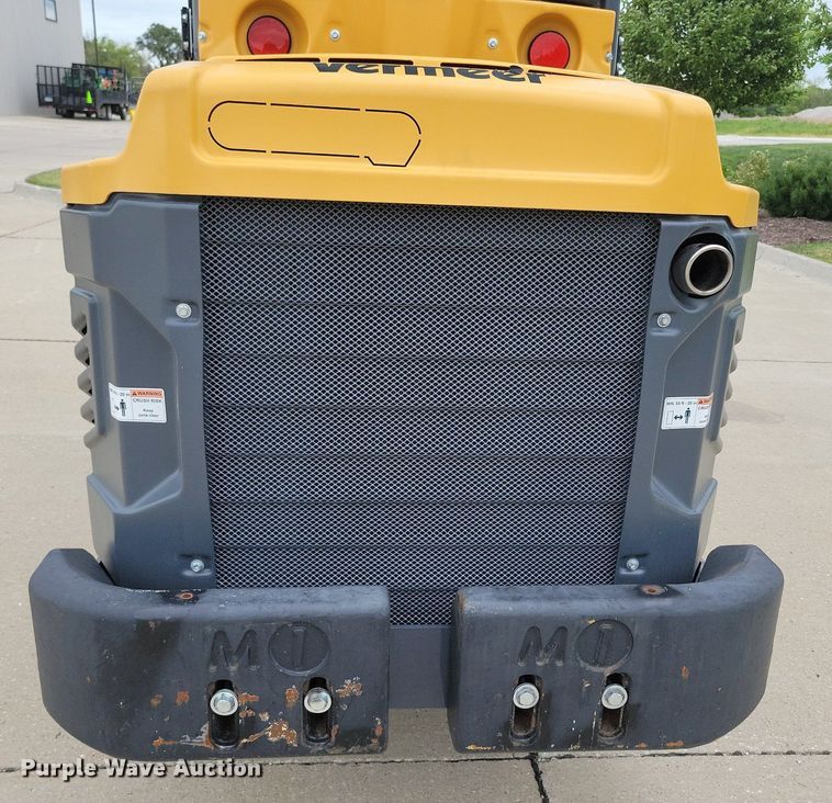 image for item DG0648 2019 Vermeer ATX850 compact wheel loader