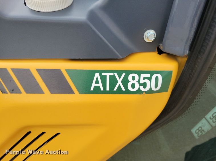 image for item DG0648 2019 Vermeer ATX850 compact wheel loader