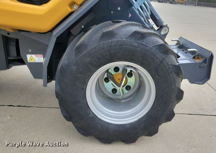 image for item DG0648 2019 Vermeer ATX850 compact wheel loader